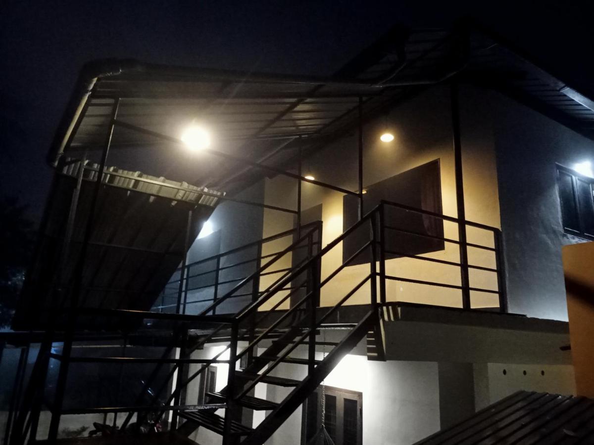 La Casa De Alexa Homestay Idukki Exterior photo